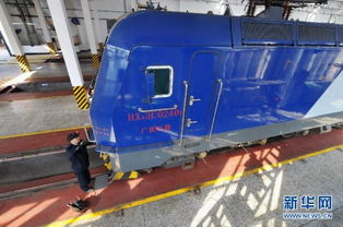 火车头的“医生” 紧盯千条线路，不让列车“带病行”